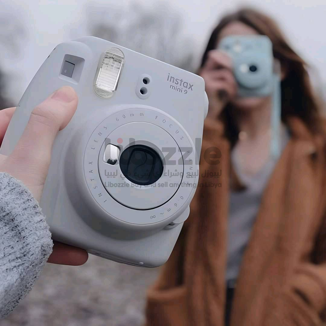 وثّق لحظاتك السّعيدة بكاميرا Fujfilm Instax