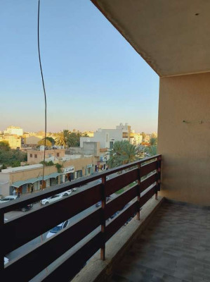 شقة للبيع التقدم للعقارات _ طرابلس