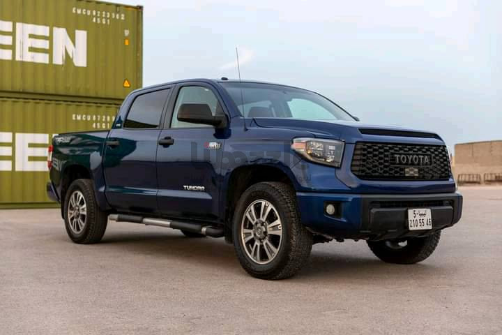 TOYOTA TUNDRA SR5 2016