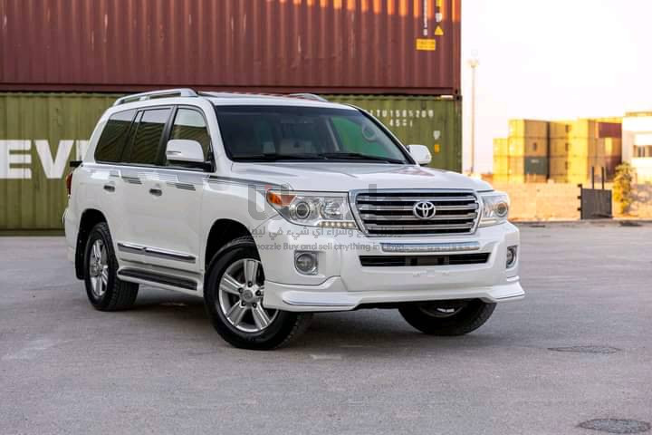 TOYOTA LAND CRUISER GXR الوكيل