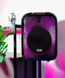 سبيكر رهيب جدا من شركة NDR  مضخم صوت يشتغل بشحن صوت خيالي وأضاءة RGB قوة صوت 1600W