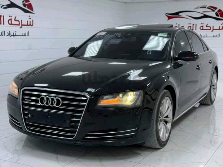 AUDI A 8