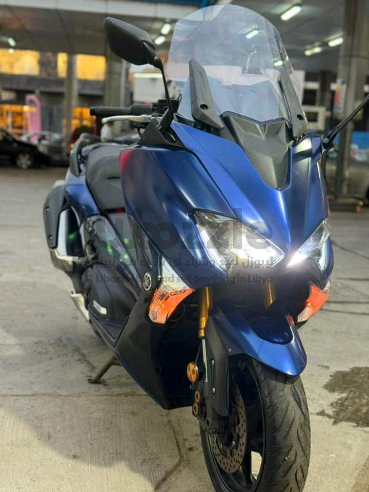 YAMAHA Tmax530